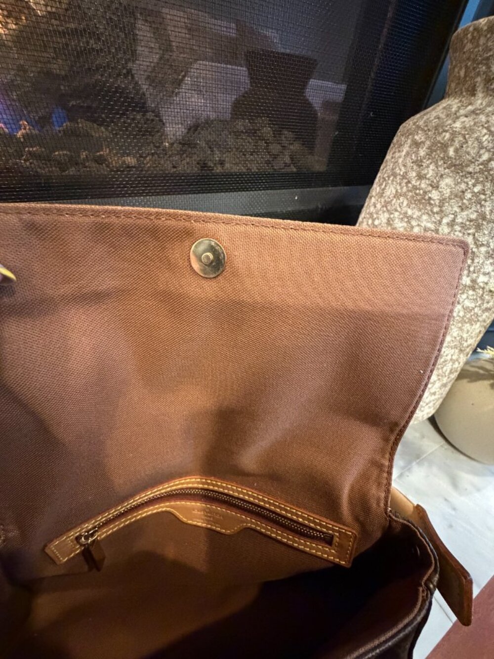 Louis Vuitton Looping MM Monogram Shoulder Bag | Vintage LV - Picture 5 of 9